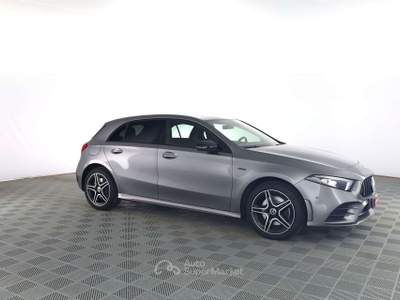 Mercedes-Benz Classe A A 250 e EQ-POWER Automatic PREMIUM Grigio usata Milano