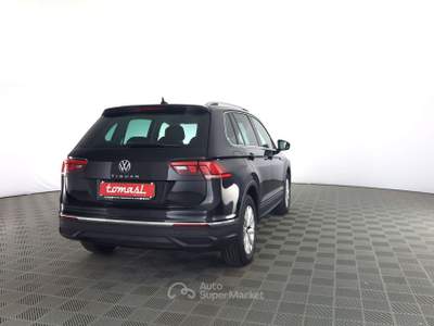 Volkswagen Tiguan Tiguan 2.0 TDI 150 CV SCR DSG Life Nero usata Milano
