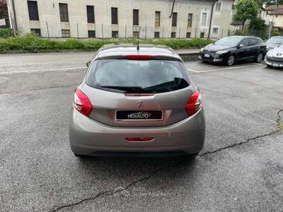Peugeot 208 1.2 VTi 82 CV 5 porte Active OK NEOPATENTATI Bronzo usata Rosà