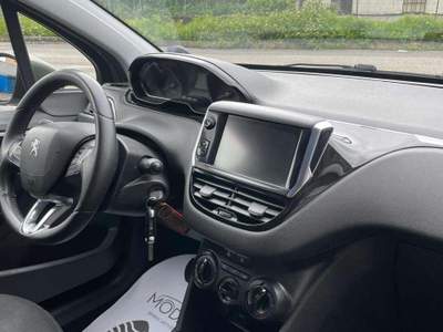 Peugeot 208 1.2 VTi 82 CV 5 porte Active OK NEOPATENTATI Bronzo usata Rosà