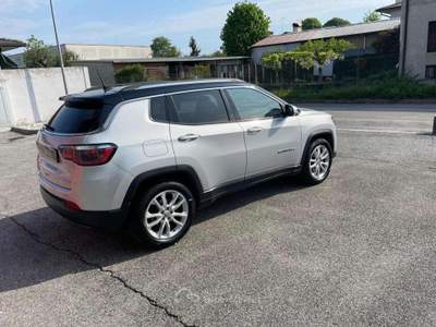 Jeep Compass 1.3 Turbo T4 2WD Limited OK NEOPATENTATI Argento usata Rosà