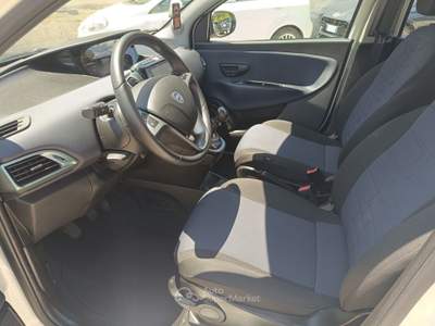 Lancia Ypsilon 5 porte S&S Hybrid Gold Bianco usata Pompei