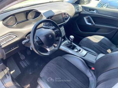 Peugeot 308 308 II 2013 SW SW 1.6 e-hdi 8v Allure s Bronzo usata Urgnano