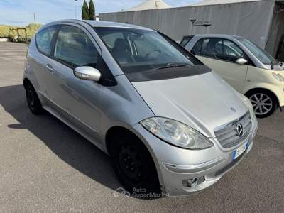 Mercedes-Benz Classe A A 180 CDI Coupé Avantgarde Argento usata Aquino