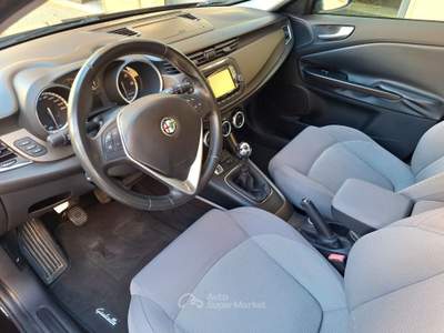 Alfa Romeo Giulietta Exclusive Nero usata Castellana Grotte