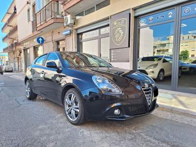 Alfa Romeo Giulietta Exclusive Nero usata Castellana Grotte