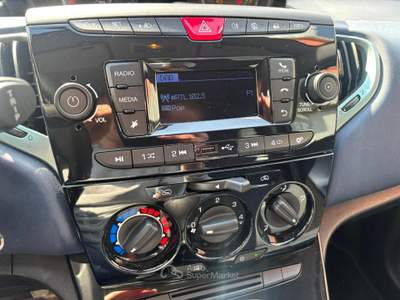 Lancia Ypsilon 1.0 firefly hybrid Oro s&amp;s 70cv Grigio usata Piancogno