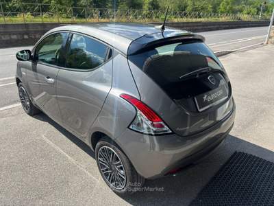 Lancia Ypsilon 1.0 firefly hybrid Oro s&amp;s 70cv Grigio usata Piancogno
