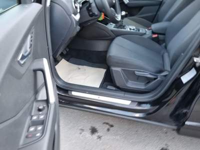 Audi Q2 30 TFSI 110cv S line plus LED/Navi CAMBIO MANUALE Nero usata Roma