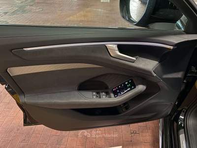 Audi A6 A6  e-hybrid 270 kW S tronic  S line edition quattro Nero usata Milano