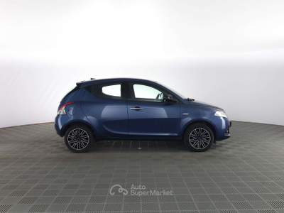 Lancia Ypsilon 1.0 FireFly 5 porte S&S Hybrid Silver Blu/Azzurro usata Roma