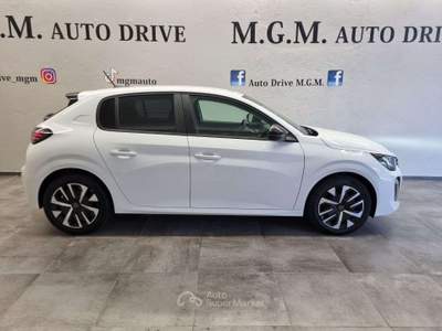 Peugeot 208 PureTech 100 Stop&Start 5 porte Style Bianco usata Erba