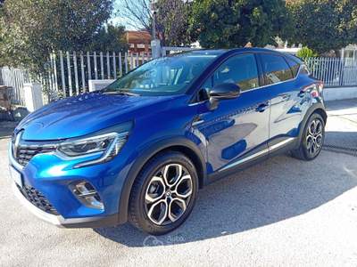 Renault Captur Unico proprietario Blu/Azzurro usata Arienzo
