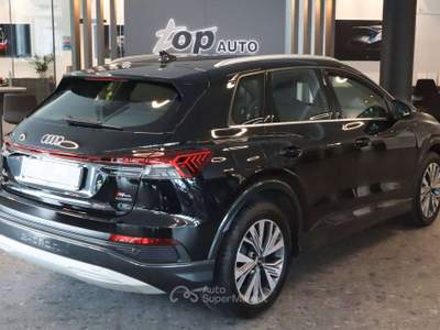 Audi Q4 Q4 E Tron 45 QUATTRO ACC LED CAMERA 19" SOLO 14.500KM! Nero usata Varna