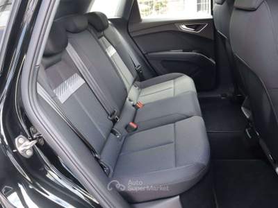 Audi Q4 Q4 E Tron 45 QUATTRO ACC LED CAMERA 19" SOLO 14.500KM! Nero usata Varna