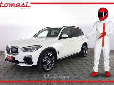 BMW X5 X5 X5 xDrive30d 48V xLine TETTO PANORAMICO APRIBILE Bianco usata Roma