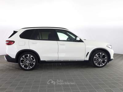 BMW X5 X5 X5 xDrive30d 48V xLine TETTO PANORAMICO APRIBILE Bianco usata Roma