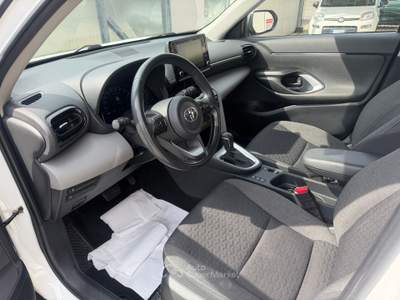 Toyota Yaris Cross 5p. E-CVT Active Bianco usata Poviglio