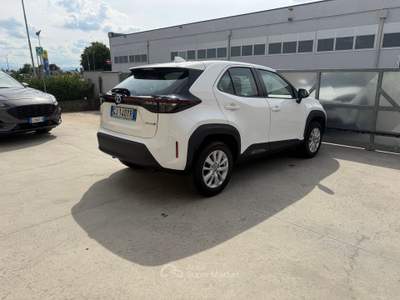 Toyota Yaris Cross 5p. E-CVT Active Bianco usata Poviglio