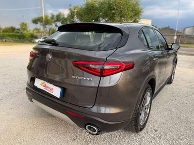 Alfa Romeo Stelvio Stelvio 2.2 t Ti Q4 Navi+Led+Telecamera+Top Grigio usata Rezzato