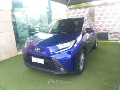 Toyota Aygo X Air X 1.0 Lounge Air 72cv PROMOZIONE FINANZIAMENTO Blu/Azzurro usata Brugherio