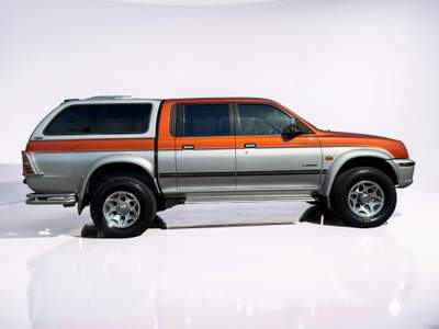Mitsubishi L200 MITSUBISCHI L200 2.5 TDi 100 GLS Strada Triton Double Cab usata Venezia