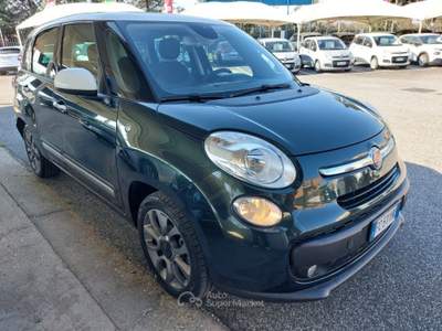 Fiat 500L Living 1.3 Multijet 95 CV Automatica Lounge Lunga Nero usata Tivoli Fiat 500L Living 1.3 Multijet 95 CV Automatica Lounge Lunga Nero usata Tivoli