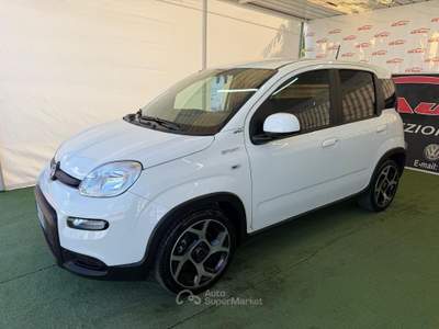 Fiat Panda SPORT 1.0 BENZINA/IBRIDA 70CV Bianco usata Giugliano
