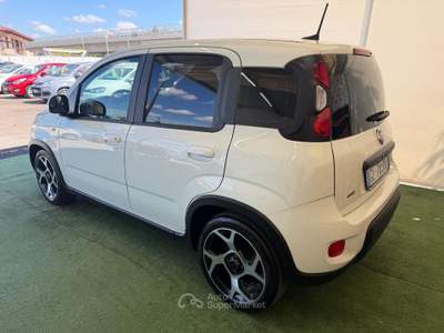 Fiat Panda SPORT 1.0 BENZINA/IBRIDA 70CV Bianco usata Giugliano