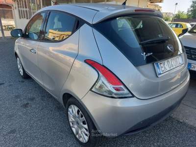 Lancia Ypsilon 1.2 69 CV 5 porte GPL Ecochic Gold Grigio usata Tivoli