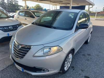 Lancia Ypsilon 1.2 69 CV 5 porte GPL Ecochic Gold Grigio usata Tivoli