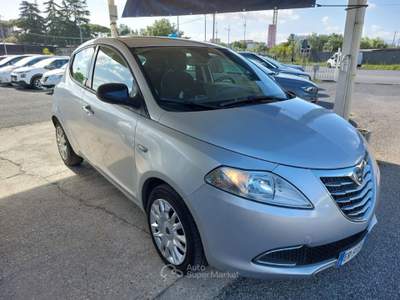 Lancia Ypsilon 1.3 MJT 16V 95 CV 5 porte S&S Gold Grigio usata Tivoli
