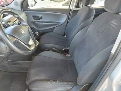 Lancia Ypsilon 1.3 MJT 16V 95 CV 5 porte S&S Gold Grigio usata Tivoli