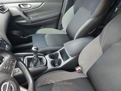 Nissan Qashqai 1.5 dCi Business Navig. km 147000 Tetto panorama Grigio usata Tivoli
