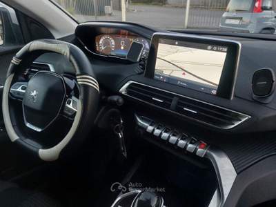 Peugeot 3008 BlueHDi 130 S&S Business Distribuzione nuova Bianco usata Tivoli