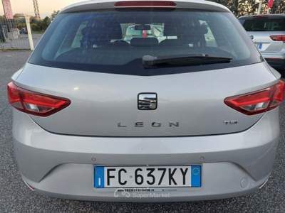 Seat Leon 1.6 TDI 105 CV 5p. Start/Stop Business NAVI Euro 6 Grigio usata Tivoli