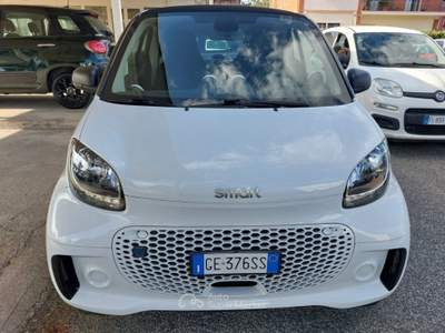 Smart ForTwo EQ Pure uniprò km 10.000 Automatica Fatturab. Bianco usata Tivoli