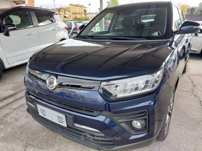 SsangYong Tivoli 1.6 diesel 2WD Exclusive Uniprò Fatturab. Blu/Azzurro usata Tivoli