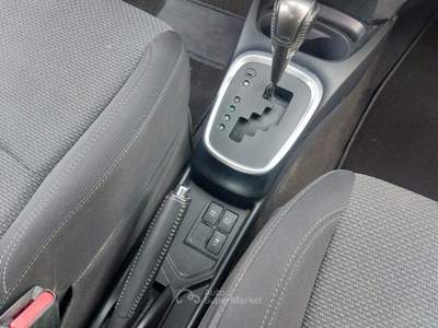 Toyota Yaris 1.5 Hybrid 5 porte  Bianco usata Tivoli