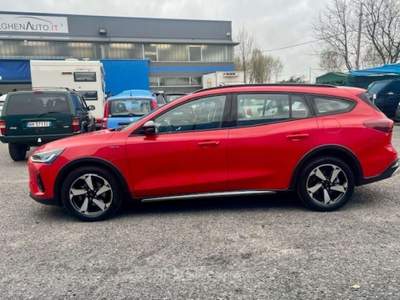 Ford Focus 1.0 EcoBoost Hybrid 125 CV SW Active Rosso usata Borgo San Giacomo