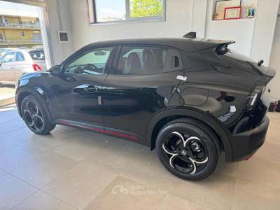 Alfa Romeo Junior 1.2 145 CV Hybrid eDCT6 Speciale km0 Nero usata Spoltore