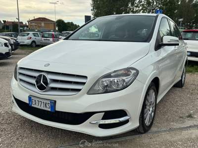 Mercedes-Benz Classe B B 200 NGD Executive Gancio Traino Bianco usata Rimini