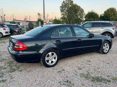 Mercedes-Benz Classe E E 200 CDI cat Avantgarde Blu/Azzurro usata Rimini