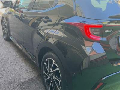 Toyota Yaris 5 porte Lounge Nero usata Cercola