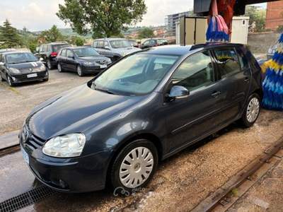Volkswagen Golf GOLF V GPL BOMBOLA NUOVA 20 EURO 400 KM Verde usata Rimini