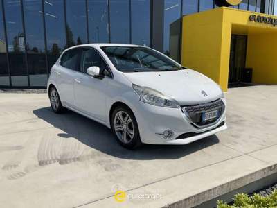 Peugeot 208 1.2 VTi 82 CV 5 porte Allure Bianco usata Pieve di Cento