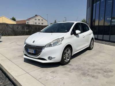 Peugeot 208 1.2 VTi 82 CV 5 porte Allure Bianco usata Pieve di Cento