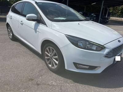 Ford Focus Focus 1.5 ecoblue Titanium 120cv Bianco usata Busnago