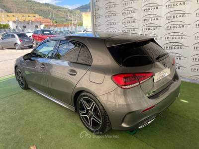 Mercedes-Benz Classe A A 180 d Automatic Premium AMG Grigio usata Acerra