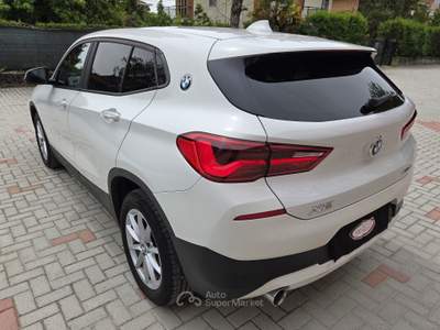 BMW X2 sDrive18i 140cv auto Bianco usata Robassomero